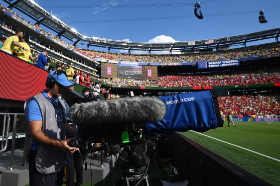 FIFA Dünya Kupası iç sistemdeki hata anyone'ın TV yayını düzenleme izni veriyordu