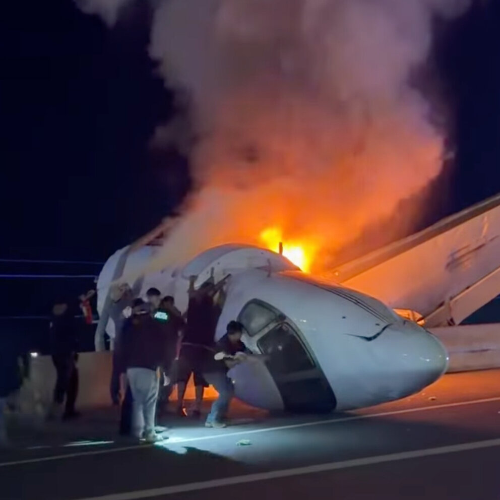 Laredo, Teksas yakınlarında özel jet kaza yaptı, biri öldü