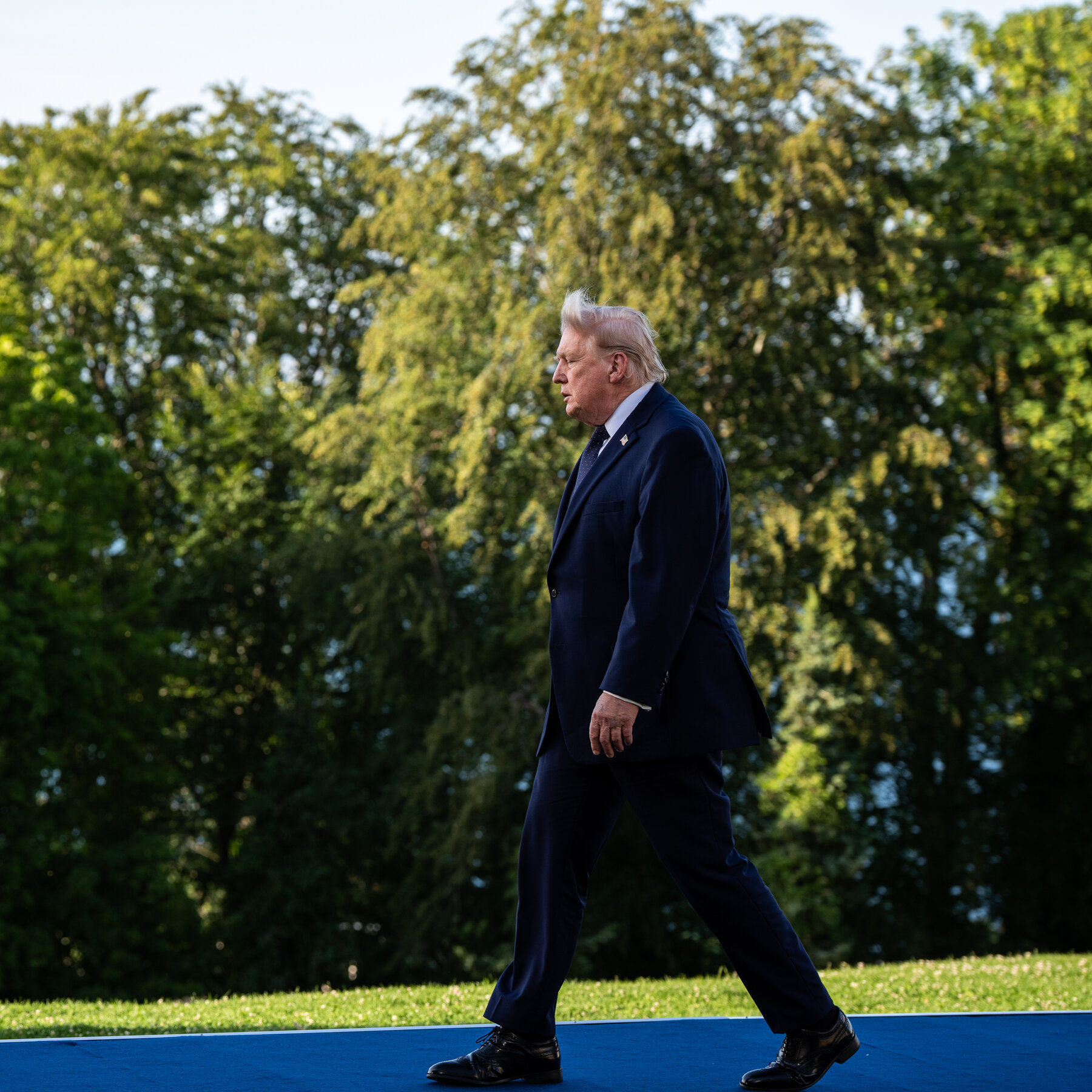 Trump, İran Anlaşmasını Geri Planda Bırakmak için Basınç Altında