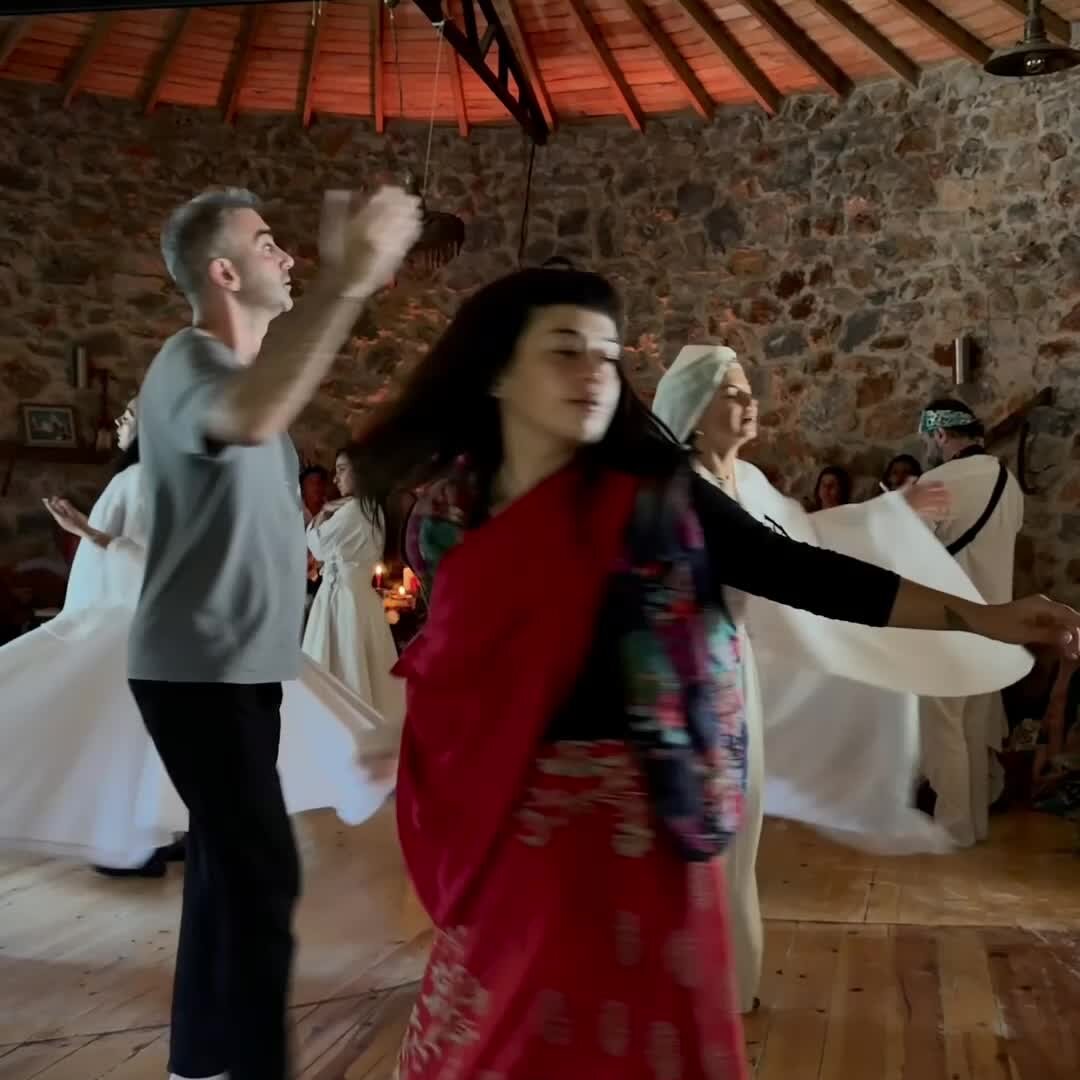 Binlerce Kişi, Türkiye'de 7 Gün Süren Sema Etkinliğinde İnsanî Transandantaliz Arayışında Bulundu