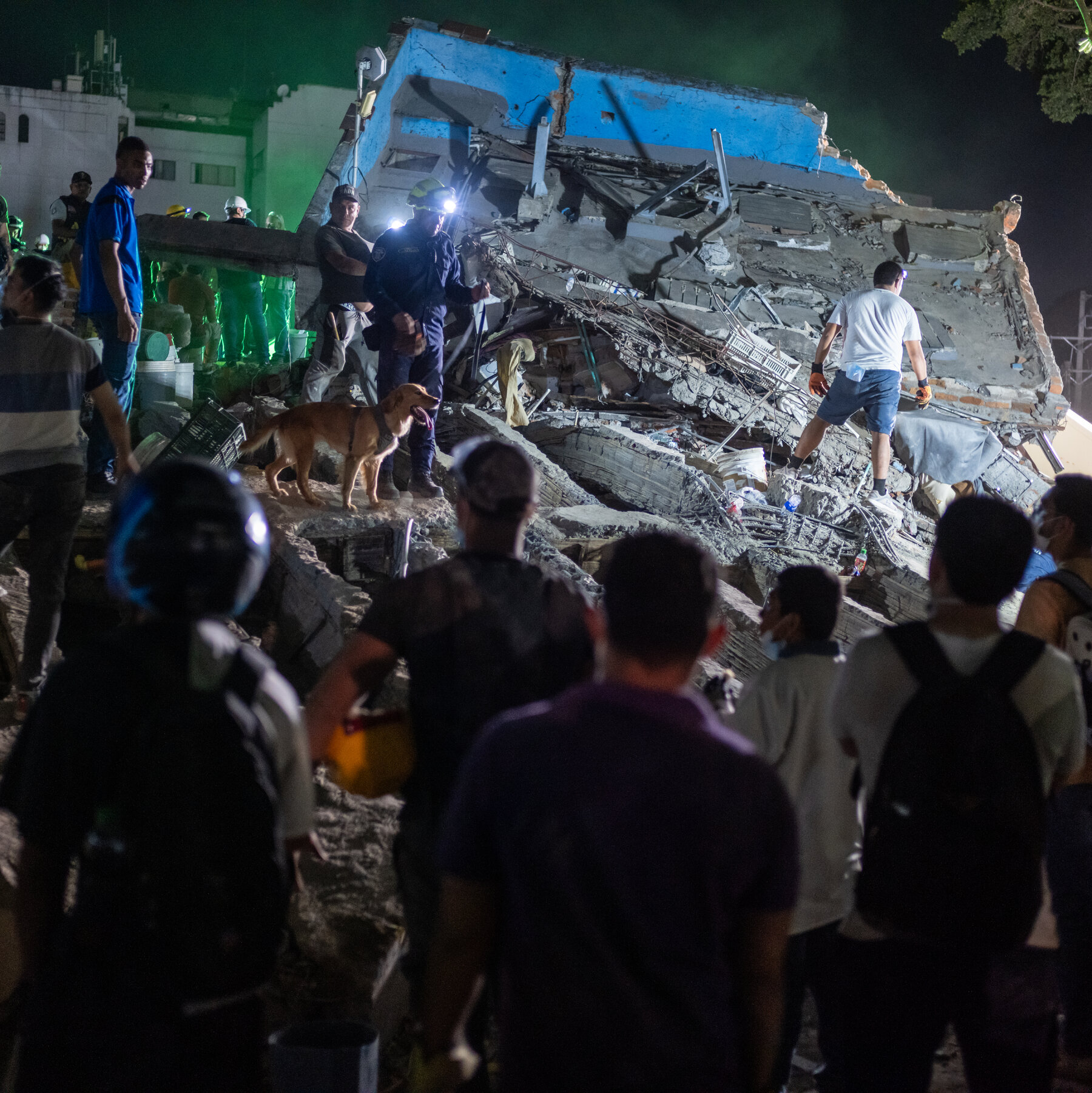 Kolombiya'da 7.4 Büyüklüğünde Büyük Deprem