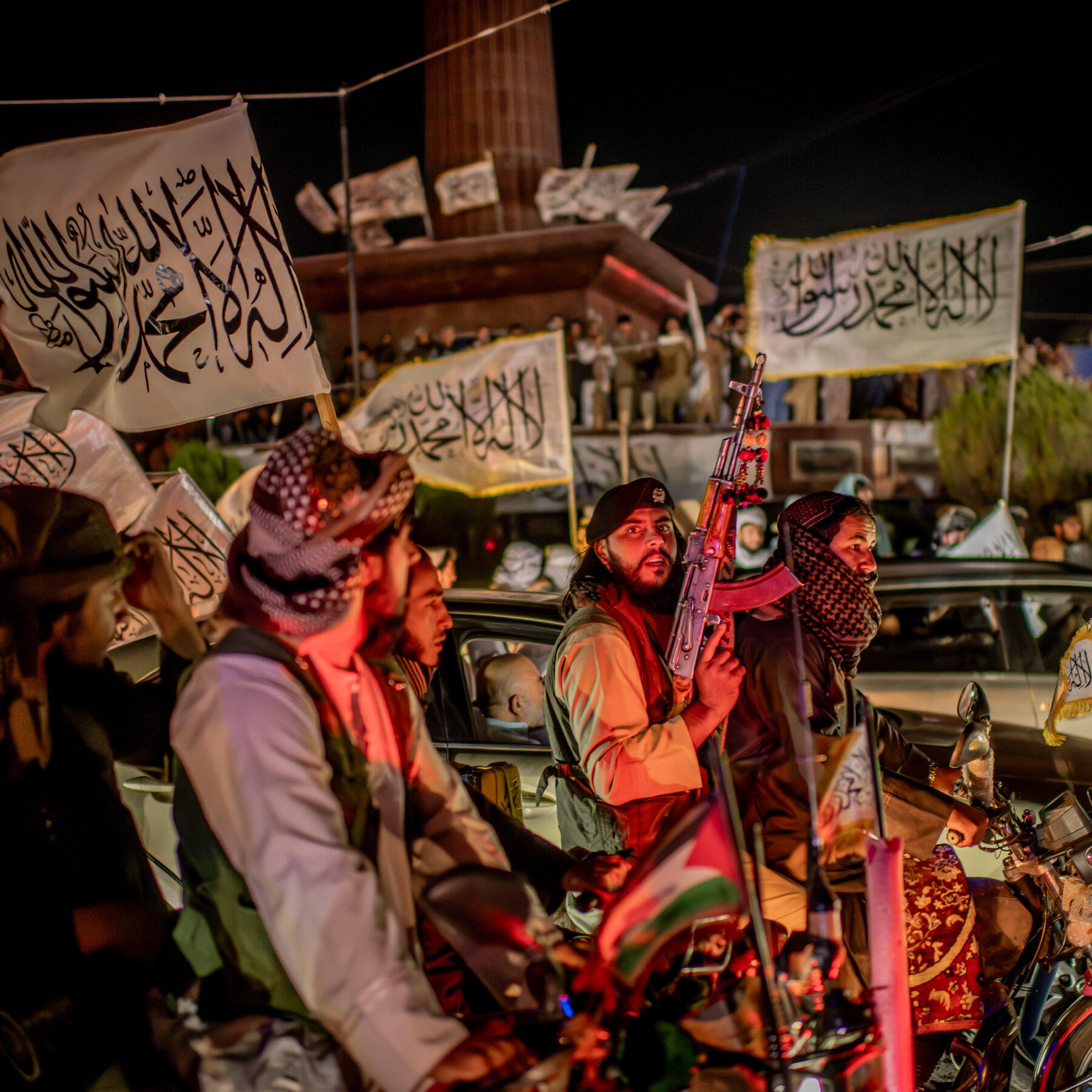 Taliban, Beşinci Yılını Kontrolüyle İşaretledi, İç Sorunlar Artıyor