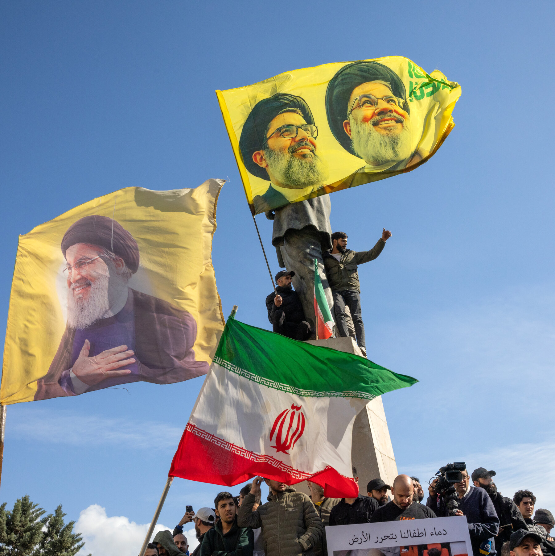 Lübnan Liderliği, Hizbullah ve Devlet Arasındaki Süregelen Yetki Çatışmasıyla Karşı Karşıya