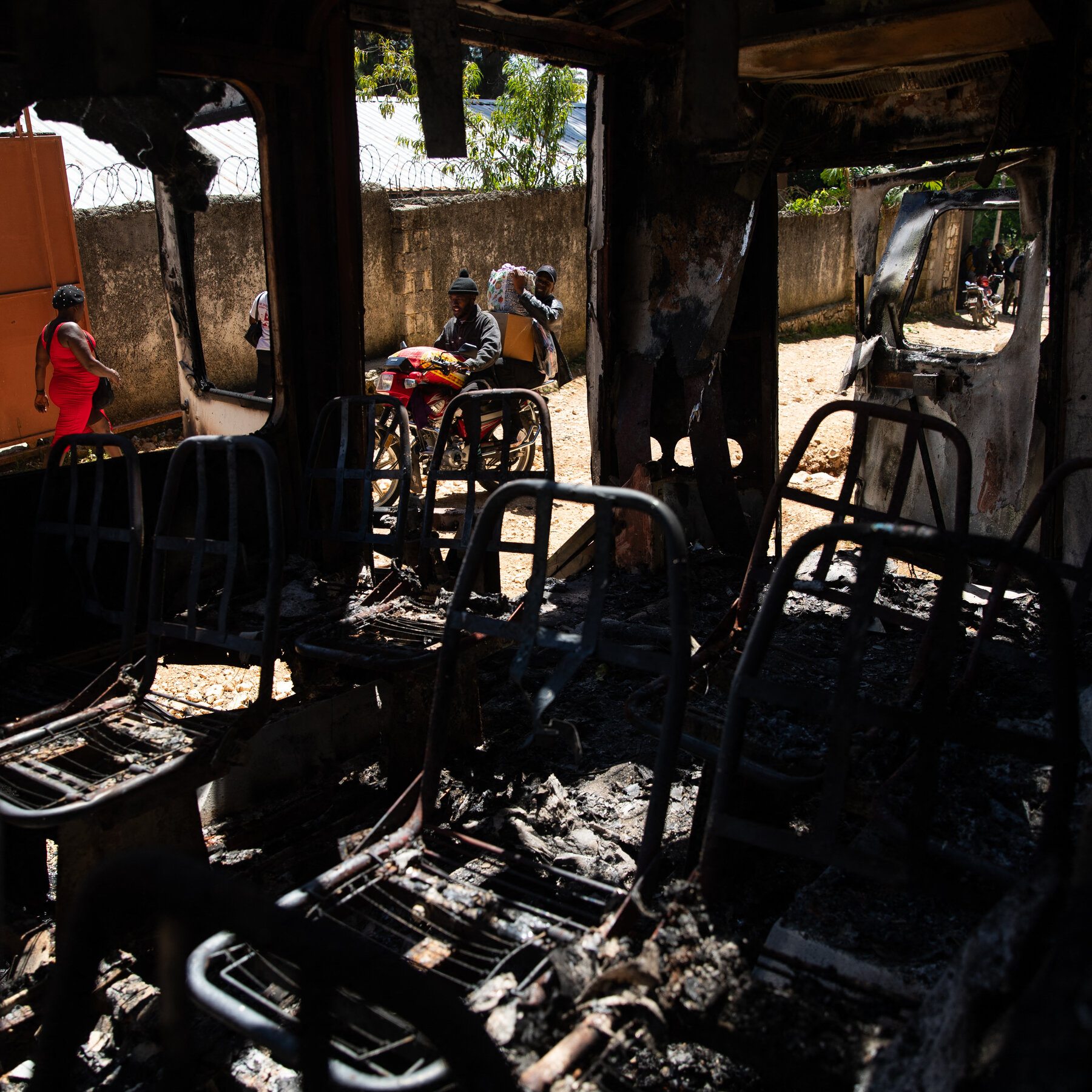 Haiti Seçim Yetkilileri, Bande Şiddeti Ortasında Oy Tarihini Belirledi
