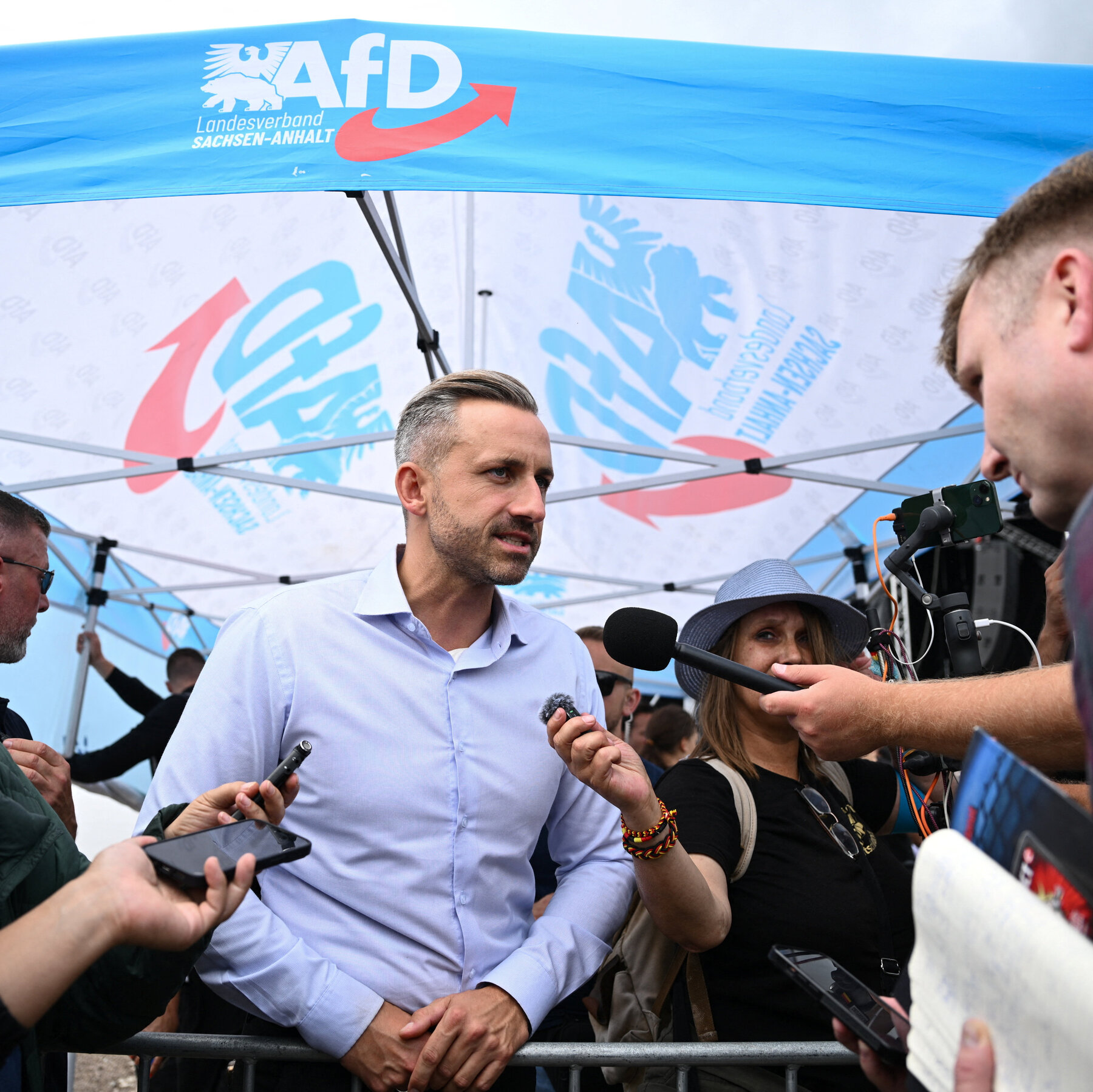 Ulrich Siegmund, Far-Right Partisi'ni Doğu Almanya'da Gücün Eşiğine Getirdi